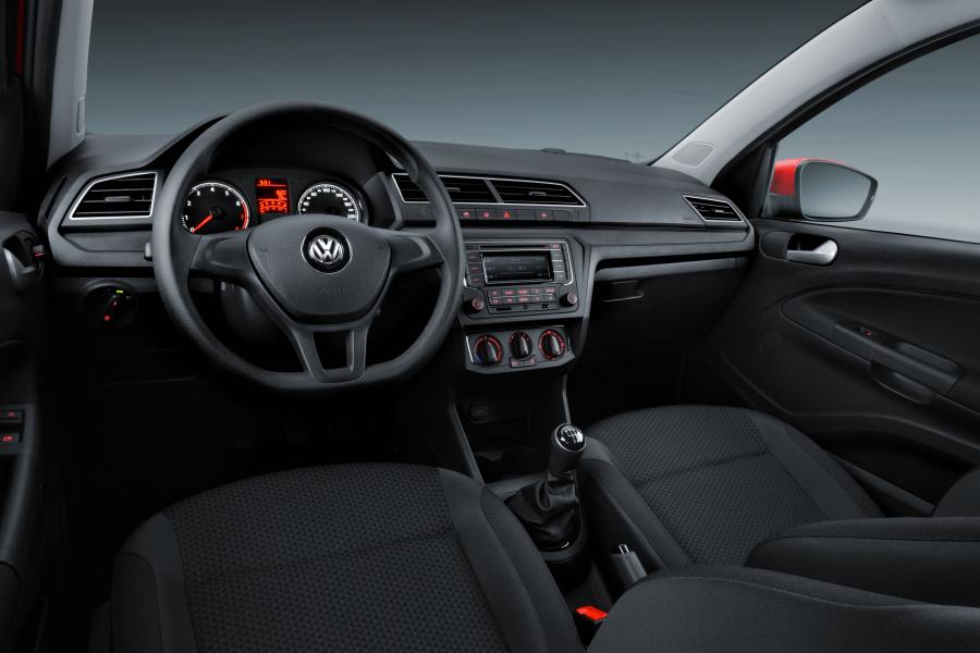 Торпедо Volkswagen Gol 5-Door 2016 года  (фото 12 из 23)